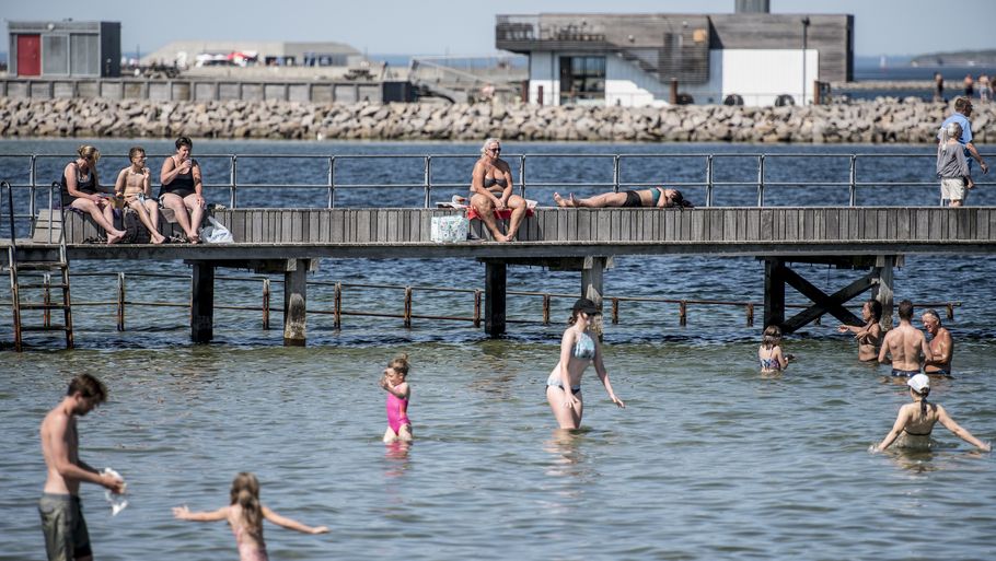 Når mange danskere tager hul på den første sommerferieuge, bliver vejret ganske sommerligt, melder DMI. (Arkivfoto) Foto: Mads Claus Rasmussen/Ritzau Scanpix