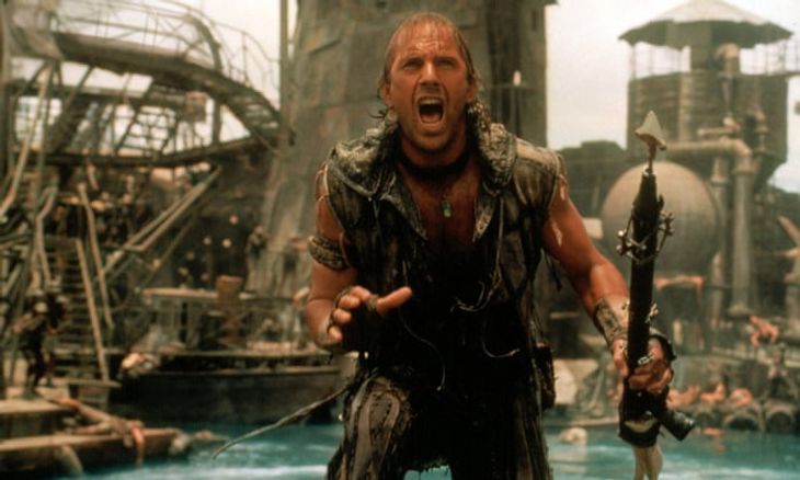 Kevin Costner i 'Waterworld' fra 1995. Nu bliver filmen til en streamingserie. Pr-foto