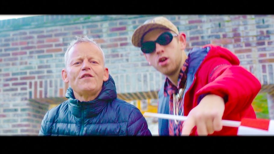 Her ses Bubber og Dyrlund sammen i musikvideoen til 'Marabou'. Foto: Youtube