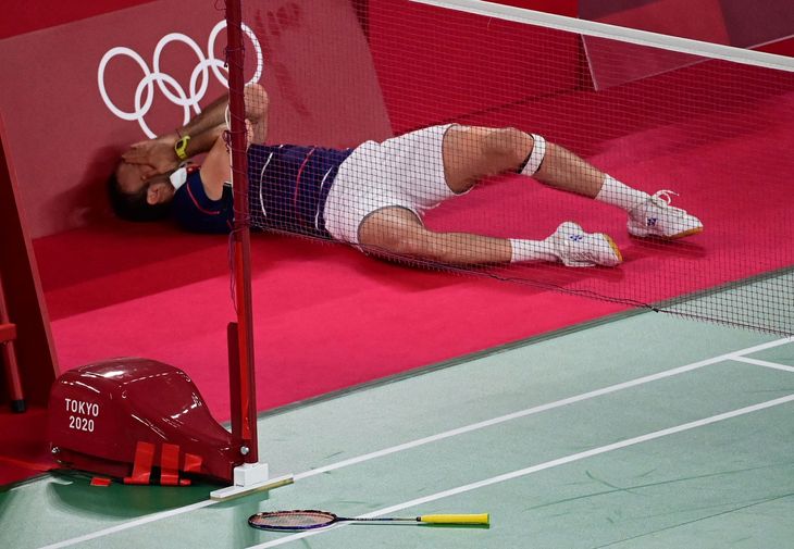 Kevin Cordón gik direkte i gulvet, efter han spillede sig i semifinalen ved OL. Foto: Pedro Pardo/Ritzau Scanpix