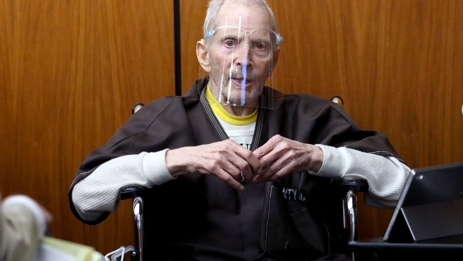 Robert Durst var i retten i Los Angeles iklædt fængselsdragt og visir, mens han også afgav forklaring fra en kørestol. Foto: Pool/Reuters