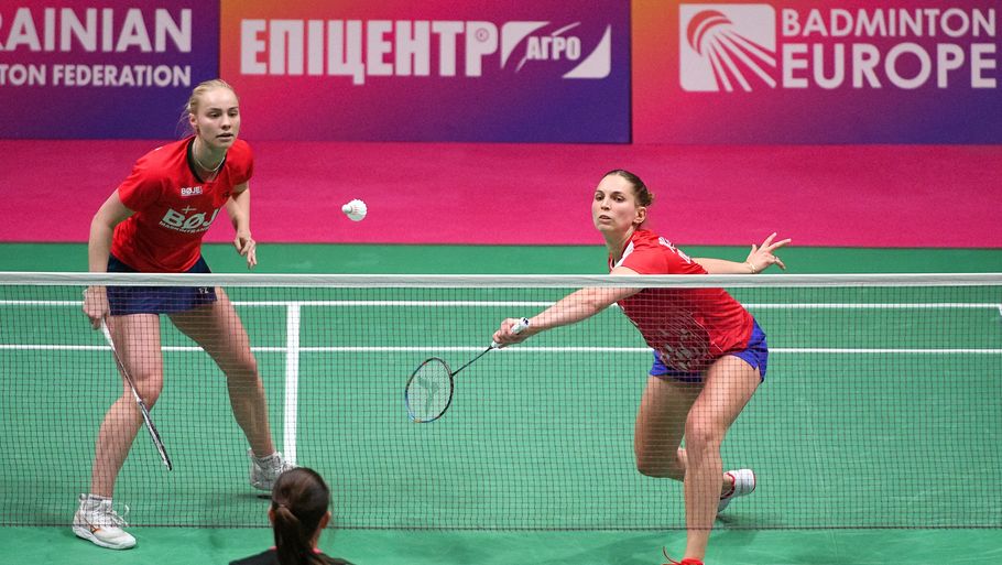 Alexandra Bøje og Mette Poulsen under EM i badminton i foråret 2021. Foto: Getty Images