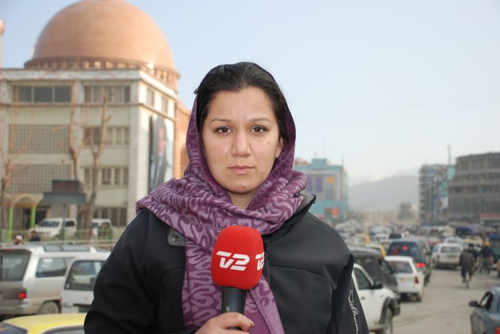 Her ses Simi Jan i Afghanistan, hvor hun var afsted alene. Foto: TV 2