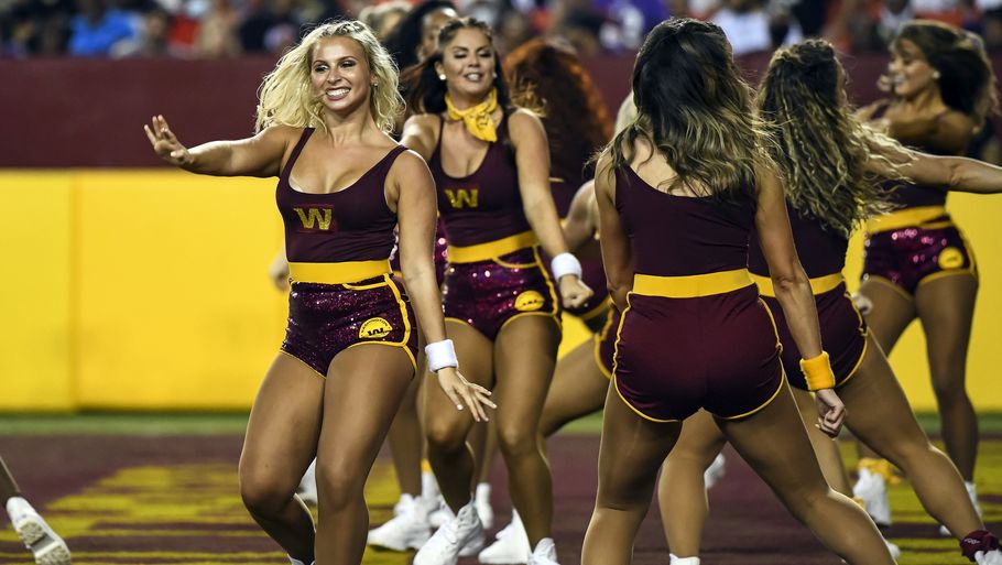 Cheerleaderne fra Washington Football Team har fået delt de intime billeder af Jon Gruden. Foto: Mark Goldman, Getty Images