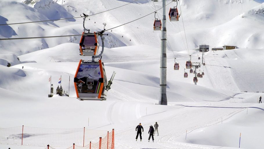 Italien skruer bissen på overfor skisportsturister, der er uden rejseforsikring. Foto: Stringer/ Ritzau Scanpix