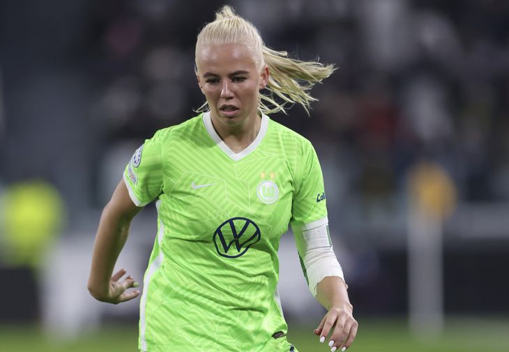 Svava har ikke haft den succes i i Wolfsburg, hun nok havde håbet på, da hun skiftede til det tyske storhold. Foto: Jonathan Moscrop/Ritzau Scanpix