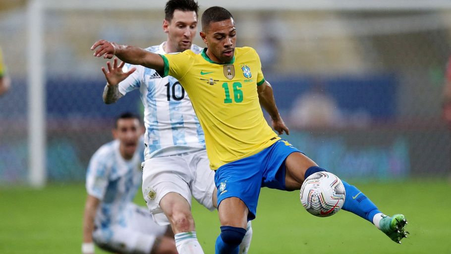 Det brasilianske landshold kommer til at spille uden Renan Lodi i de kommende VM-kvalifikationskampe. Foto: Ricardo Moraes/Reuters