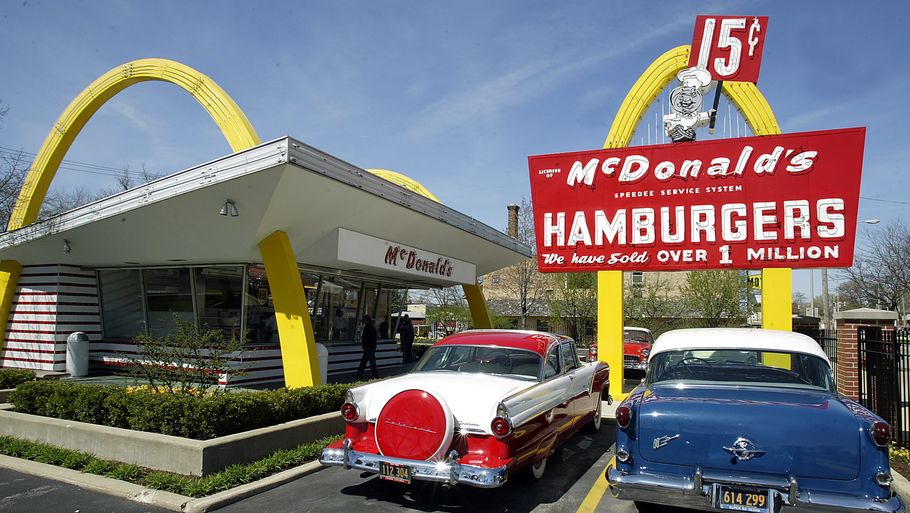 I 1955 åbnede den første McDonald's, som Ray Kroc stod bag. Restauranten i Des Plaines blev i 1985 omdannet til museum. Foto: Ritzau Scanpix