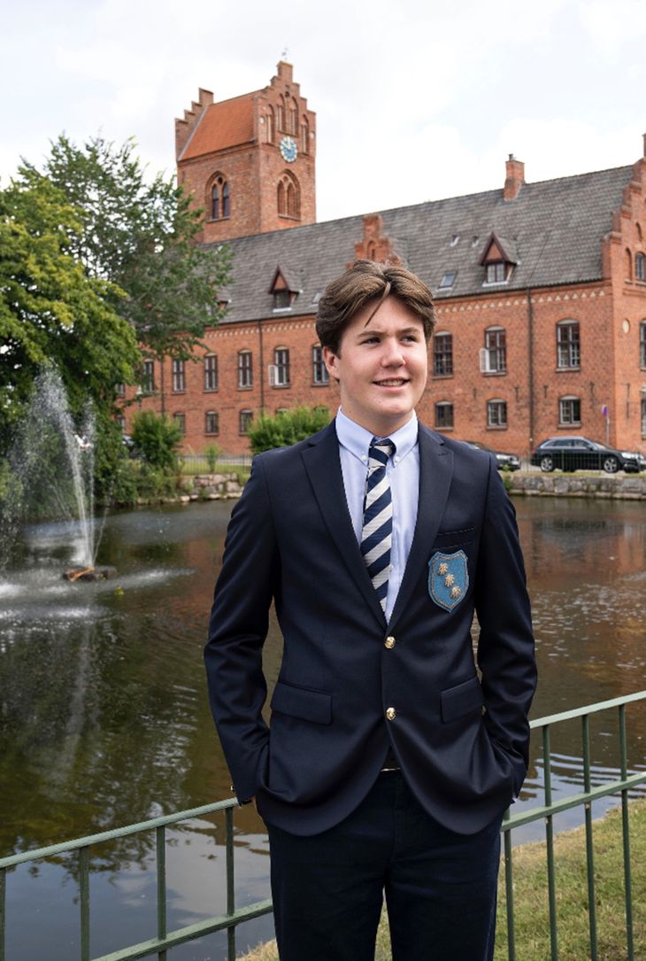 Prins Christian går på Herlufsholm Kostskole, men flere mener, at han burde tages ud. Foto: Keld Navntoft/Komgehuset