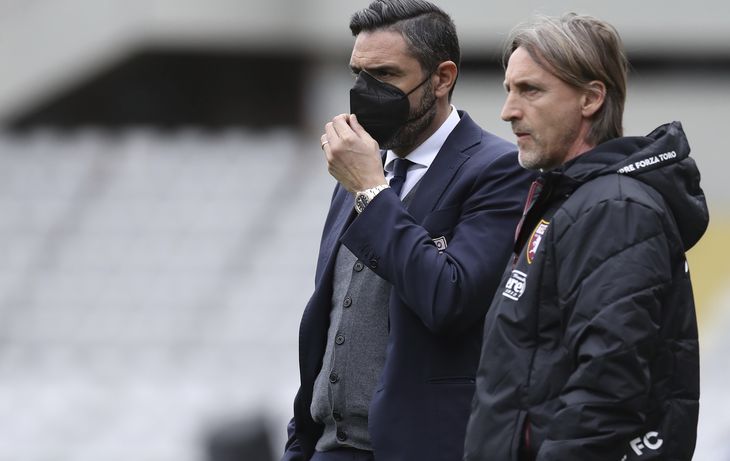 Vagnati (til venstre) i selskab med Davide Nicola - Torinos tidligere cheftræner. Gad vide om han savner ham...Foto: Jonathan Moscrop/AP/Ritzau Scanpix