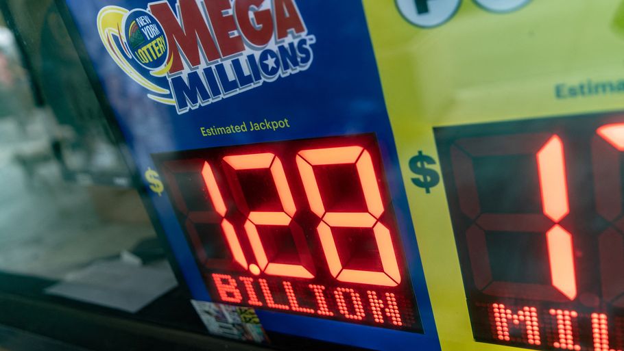 Gevinsten er den andenstørste i lotteriets historie. Foto: Jeenah Moon/Ritzau Scanpix