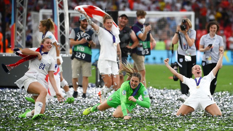 Finalen ved kvindernes europamesterskaber i fodbold blev søndag overværet af 87.192 tilskuere på Wembley Stadium i London. Det er ny rekord for en EM-kamp på tværs af køn. Foto: Franck Fife/Ritzau Scanpix