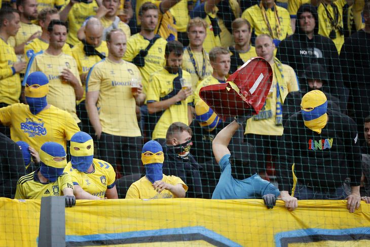 Kæmpe Bøder Til Fck Og Brøndby Ekstra Bladet