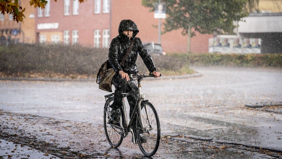 Kraftig Regn Og Torden På Vej – Ekstra Bladet