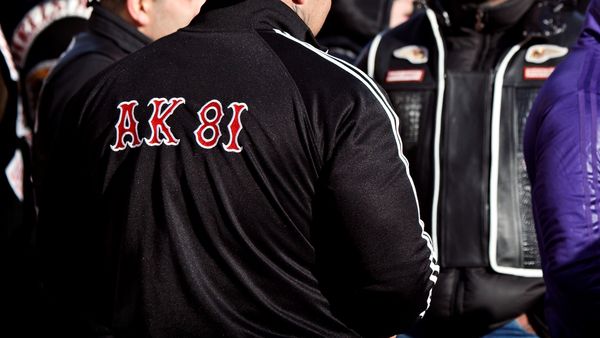 bokseklub til HA's tæskehold: Hemmeligt om AK81 – Ekstra