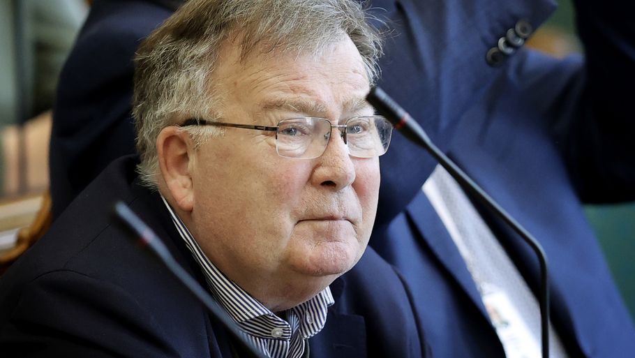 Den tidligere forsvarsminister kræver total åbenhed. Foto: Jens Dresling