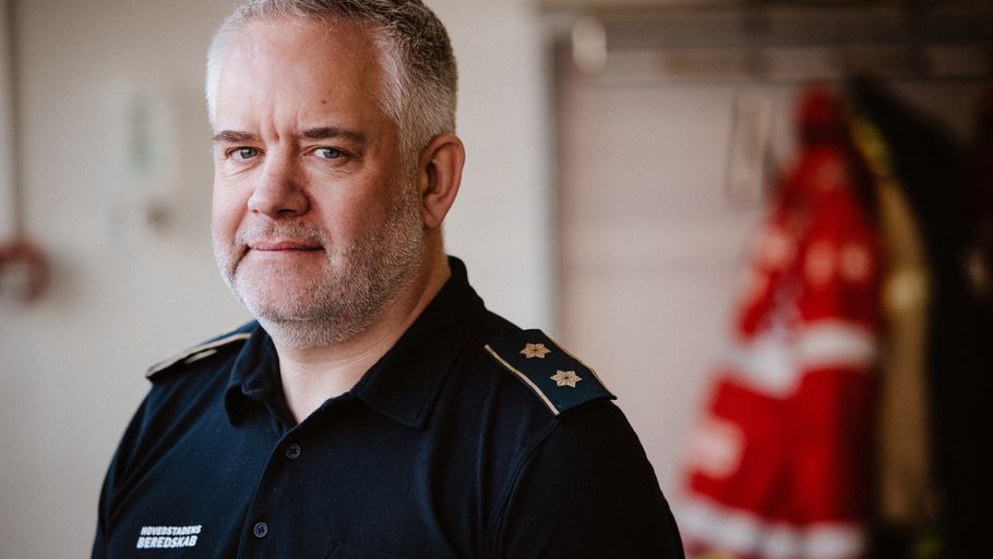 Tim Ole Simonsen er brandmand og operationschef i Hovedstadens Beredskab. Han har været brandmand siden 1988. Foto: Jonathan Damslund