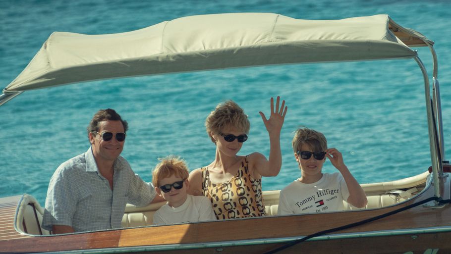 En dysfunktionel familie på sejltur. Sæson 5 af Netflix-kæmpesuccesen 'The Crown' omhander i høj grad prins Charles og prinsesse Dianas problemfyldte ægteskab - og enden på det hele. Foto: Netflix