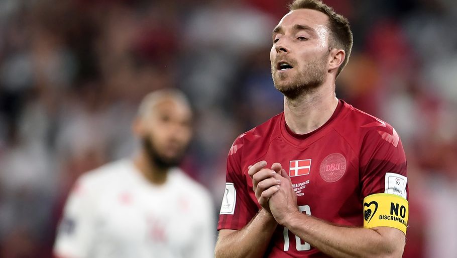 Kæmpe Eriksen Hyldest Hjertet På Vores Hold Ekstra Bladet 