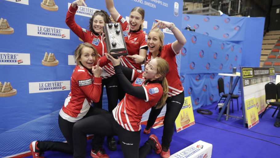 De danske curlingkvinder vandt lørdag EM. Foto: 62210 Mats Andersson/TT/Ritzau Scanpix