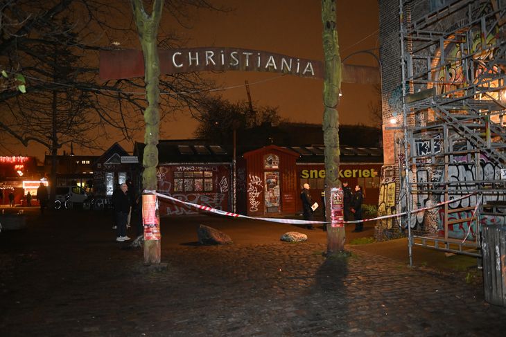 Området ved Christiania er spærret af. Foto: Kenneth Meyer
