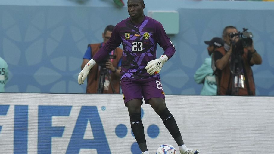 André Onana stod på mål, da Cameroun indledte VM med et nederlag mod Schweiz. Foto: Hasan Bratic/Ritzau Scanpix