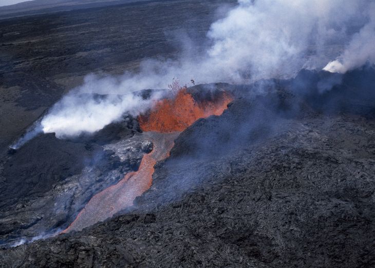 Sådan så det ud, da Mauna Loa var i udbrud i 1984. Foto: Ritzau Scanpix 