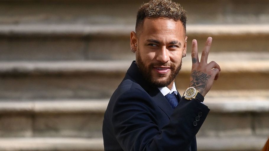 Neymar har nu rettens ord for, at skiftet fra Santos til Barcelona foregik efter bogen. Foto: Josep Lago/Ritzau Scanpix
