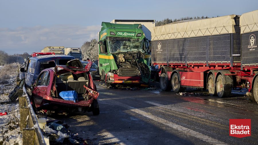 Kaos Efter Voldsom Ulykke: - Taknemmelig For At Stå Her I Dag – Ekstra ...