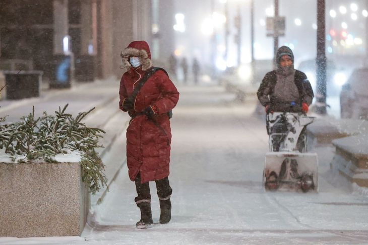 Amerikanerne kan se frem til en ekstrem hvid jul dette år med historisk vintervejr i vente. Foto: Kamil Krzaczynski/Ritzau Scanpix