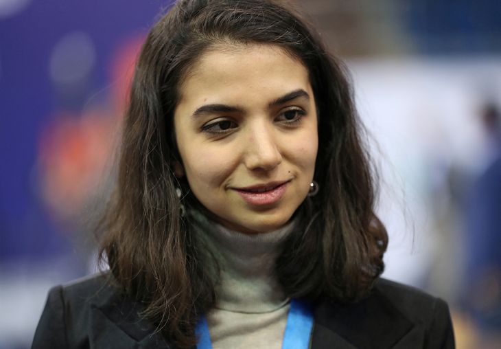 Sara Khadem er en af de bedste kvindelige skakspillere i verden, og har blandt andet titlen 'Woman Grandmaster'. Foto: Pavek Mikheyev/Ritzau Scanpix