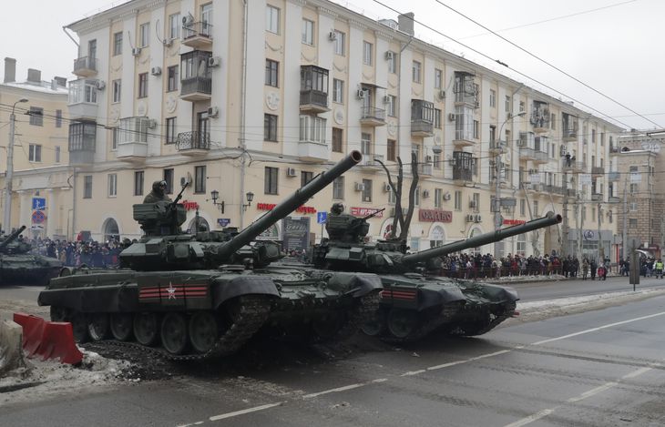 De russiske T-90 kampvogne Foto: Tatayana Makeyeva/Ritzau Scanpix