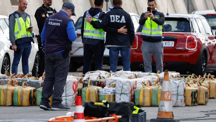 Kokainfangsten er blevet læsset af skibet på havnen i Las Palmas på Gran Canaria. Foto: Borja Suarez/Reuters