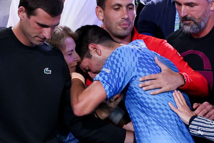 Sejrherren var rørt til tårer efter den tre timer lange tenniskamp. Foto: Martin Keep/Ritzau Scanpix
