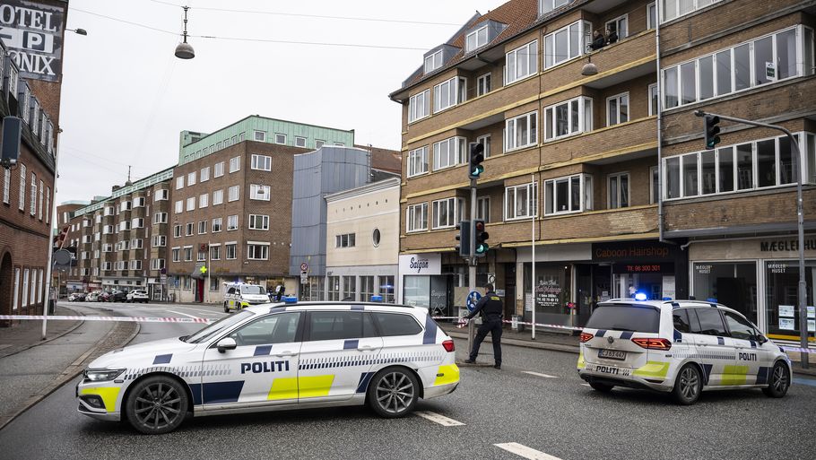 Skyderiet fandt sted ved Budolfi Apotek i Aalborg. Foto: René Schütze