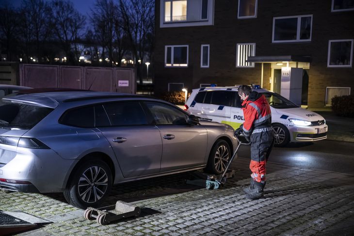 En bil blev beslaglagt senere på aftenen. Foto: René Schütze