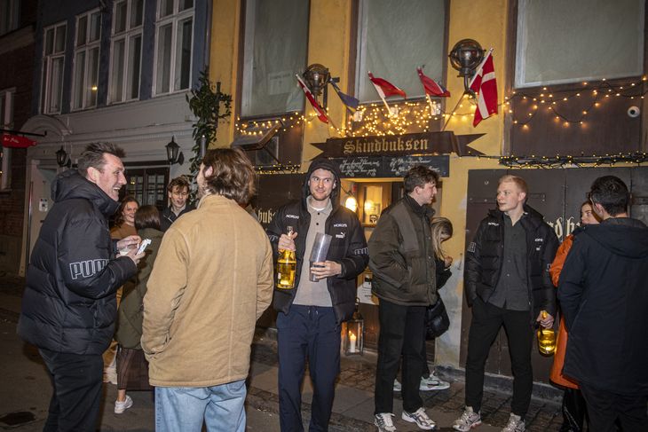 Guldfejringen betød også et besøg på restaurant Skindbuksen i det indre København. Foto: Kenneth Meyer