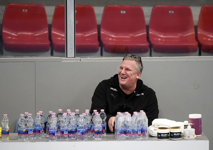 Der er god grund til at finde smilet frem, når landstræneren tænker på de kommende generationer af danske håndboldspillere. Foto: Lars Poulsen