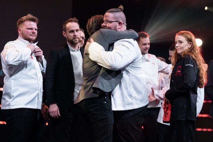 Der var store kram på scenen i Trondheim, Norge, da Restaurant Jordnær fik deres michelinstjerne nummer to i 2020. Foto: Aleksander Klug 