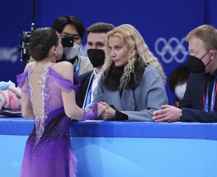 Eteri Tutberidze talte hårdt til Kamila Valieva og chokerede præsidenten for Den Internationale Olympiske Komité. Foto: Kazuki Wakasugi/Ritzau Scanpix