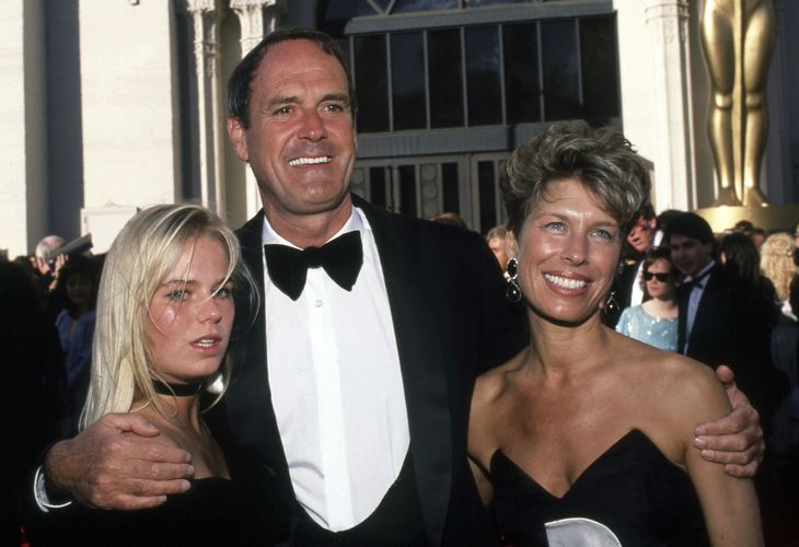 John Cleese skal skrive serien med datteren Camilla, som han ses med her i 1989. Foto: Ralph Dominguez/MediaPunch/Ritzau Scanpix