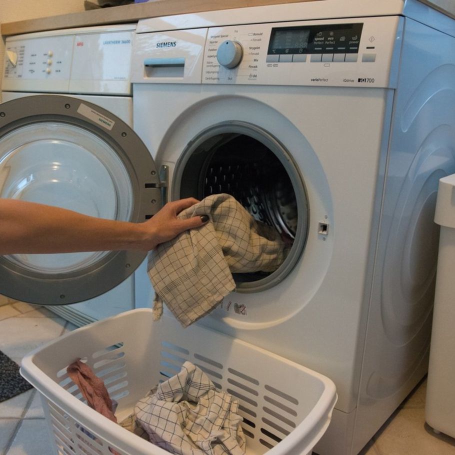 Høje elpriser os til at vaske tøj om – Ekstra Bladet
