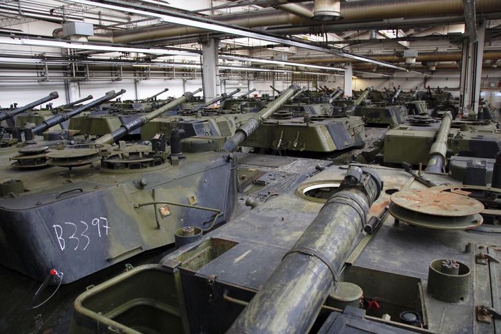Beslutningen om at donere op mod 100 aflagte Leopard 1-kampvogne i samarbejde med Tyskland og Holland blev kommunikeret på usædvanligt højrøstet vis. Foto: Constanze Emde/Ritzau Scanpix