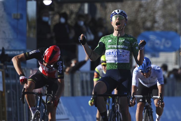 Mads Würtz Schmidt vandt karrierens første store sejr i Tirreno Adriatico 2021. I år er målet at hente endnu flere sejre på de italienske landeveje. Blandt andet i Giro d'Italia. Foto: Marco Alpozzi/Ritzau Scanpix