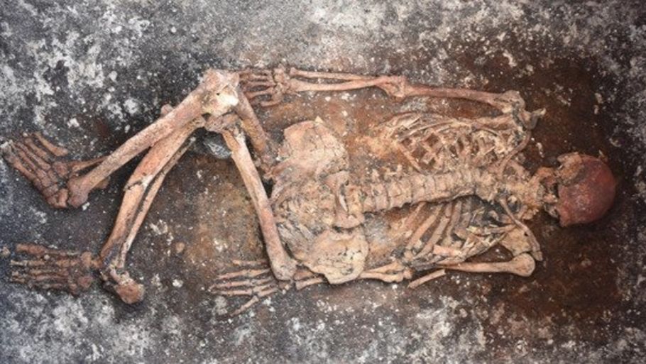 Det oldgamle Yamnaya-folk er kendt for at begrave deres døde i store huller, og det kommer forskere til gode i dag. De jordiske rester er nemlig i særdeles god stand og kan afsløre meget om Yamnaya-folkets liv. (Foto: Michał Podsiadło)