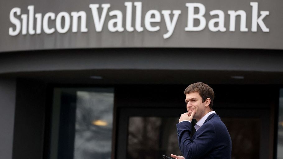 Fredag kollapsede den amerikanske Silicon Valley Bank. Kollapset anses som det andet største i amerikansk bank-historie. Foto: JUSTIN SULLIVAN/Ritzau Scanpix
