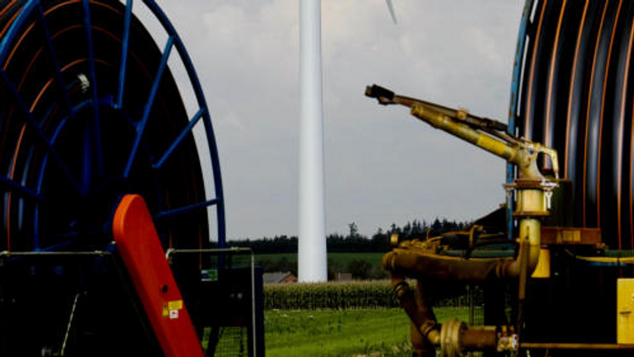 Hvor mange penge skal du ha' for at få en vindmølle op på din jord? Arkivfoto: Carsten Ingemann