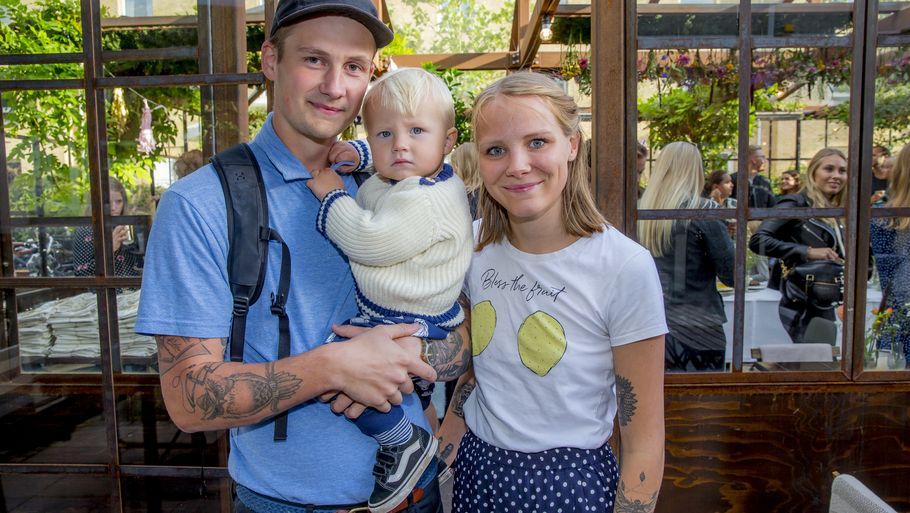 Parret i 2018 med deres første barn, Villy. Nu venter de nummer tre. Foto: Michael Stub/Ritzau Scanpix