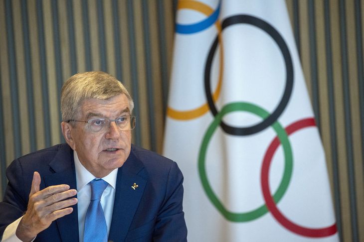 IOC-præsident Thomas Bach sagde torsdag, at beslutningen om russisk OL-deltagelse i Paris først vil blive truffet, når der er under et år til legene. Foto: Denis Balibouse/Reuters