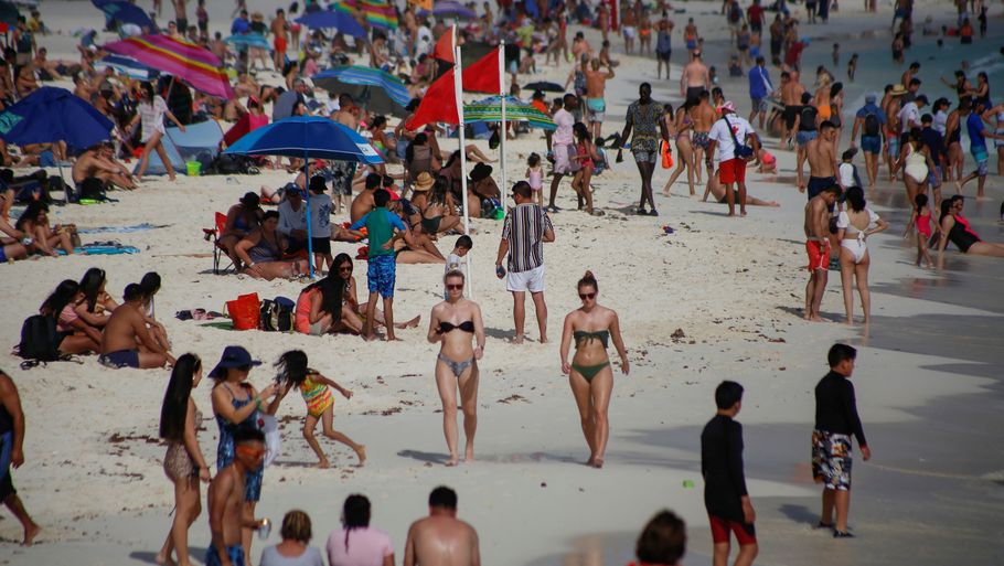 Cancún er kendt for sine fantastiske sandstrande, men der er ballade i paradis efter et makabert fundt. Foto: Ritzau Scanpix